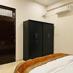 Goroomgo Banaras Homestay Varanasi Near Ganga Ghat
